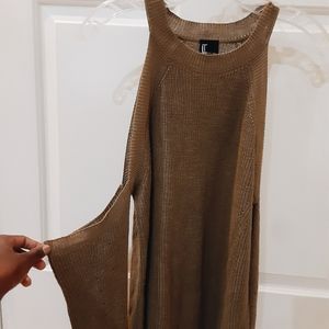 Love Token Deattached Off the Shoulder Top